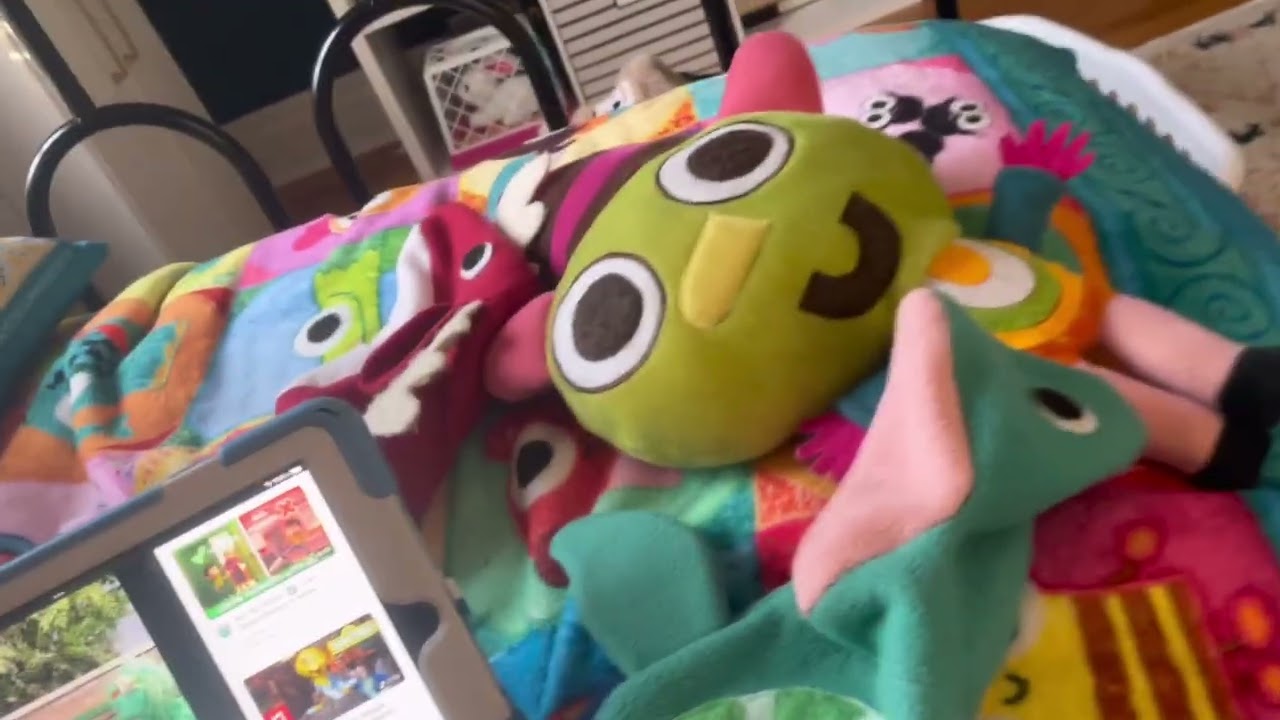 Baby Einstein Van Gogh the movie: bobble’s lullaby time