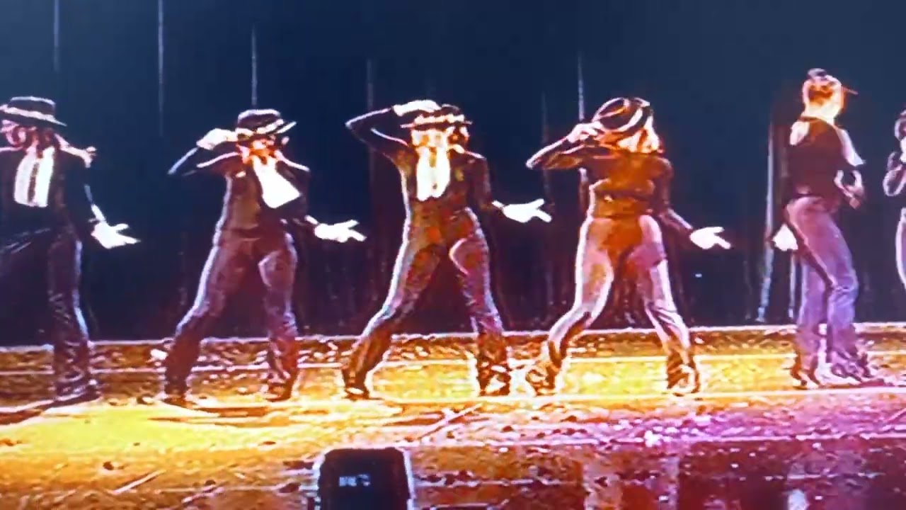 Roxie's Suite- Chicago