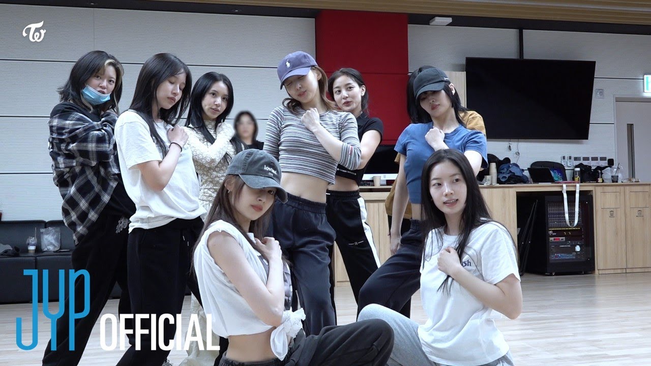 TWICE 