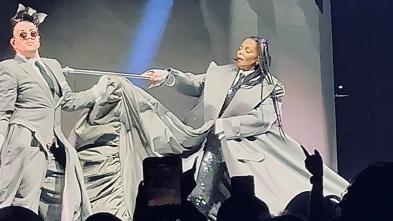 Janet Jackson - Together Again Tour Paris 25/9/24 Part 1