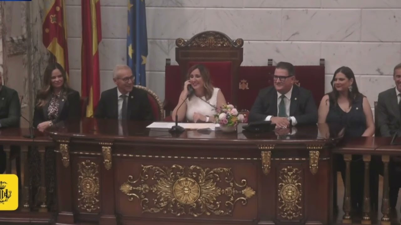 LLAMADA falleras mayores de valencia 2025 VALENCIA 1