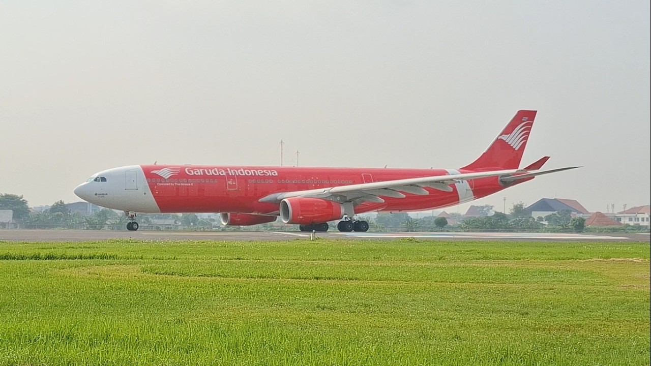 HAJJ FLIGHT SOC 2025‼️ Spotting Pesawat Haji 2025 di Bandara Adi Soemarmo