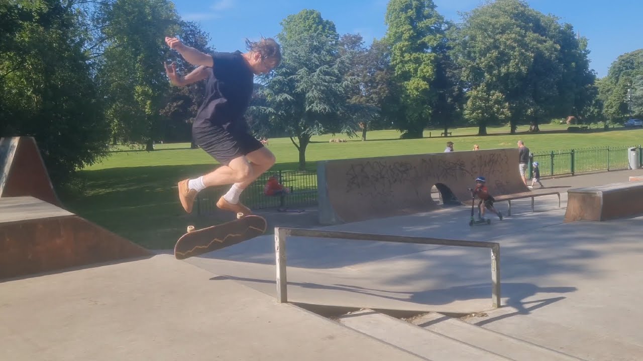 Skateboarding Leicestershire: Melton Mowbray Skatepark