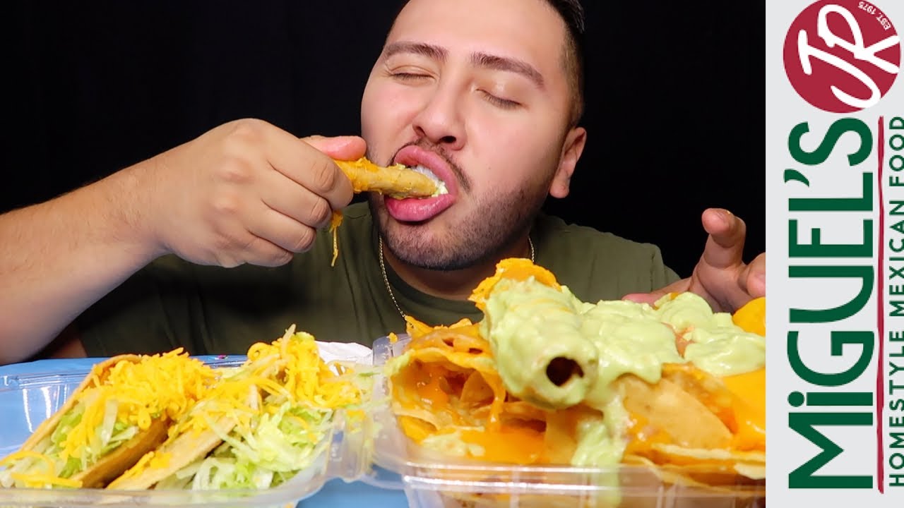 MIGUELS JR CHEESY NACHOS + CRUNCHY TACOS + BEAN & CHEESE BURRITO MUKBANG