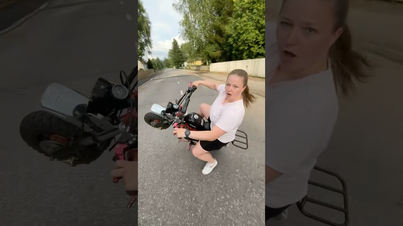 Circleee #moped #stunt #monkey #havefun #summer #wheelie