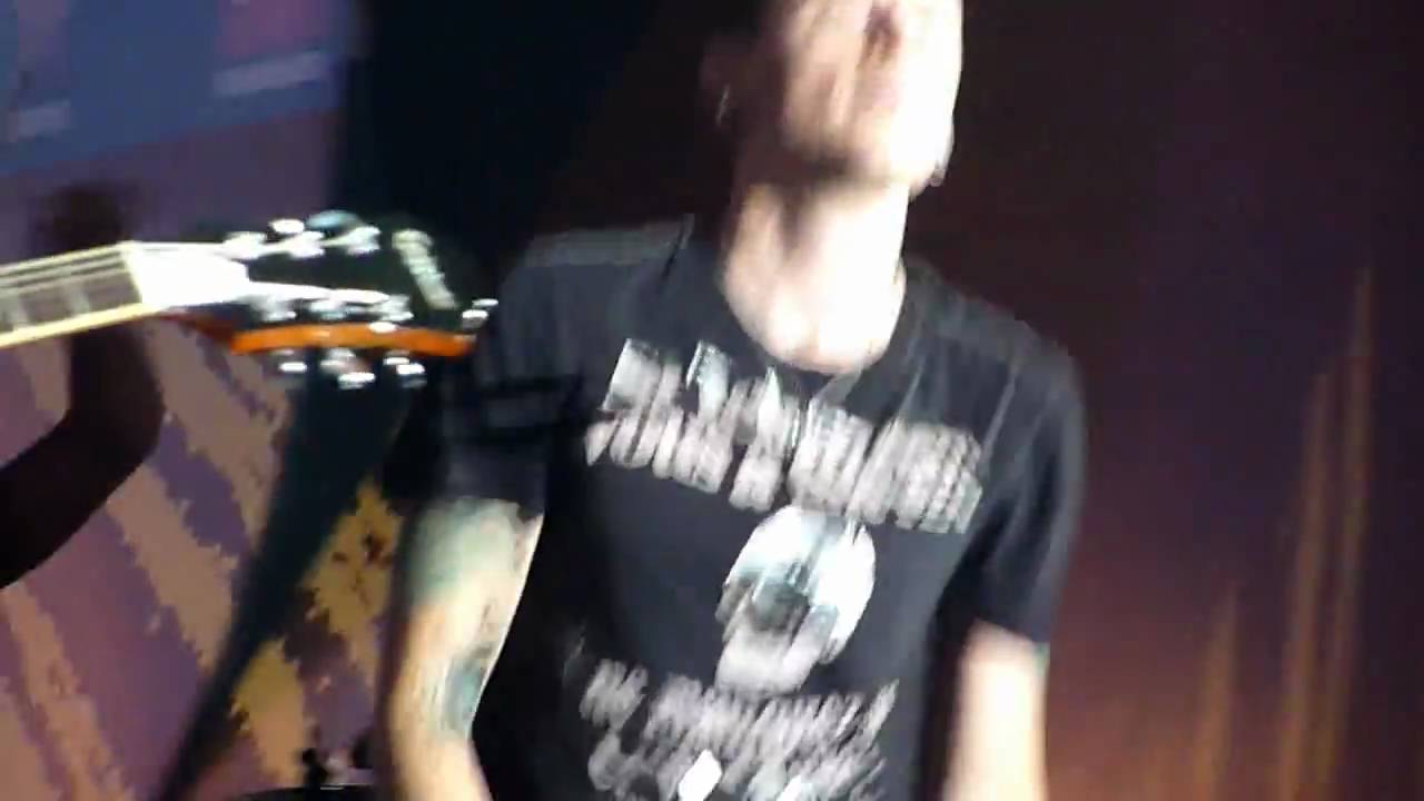 Dead By Sunrise | Fire | live @ Tony Hawk Show, Grand Palais Paris, 21/11/2009 HD