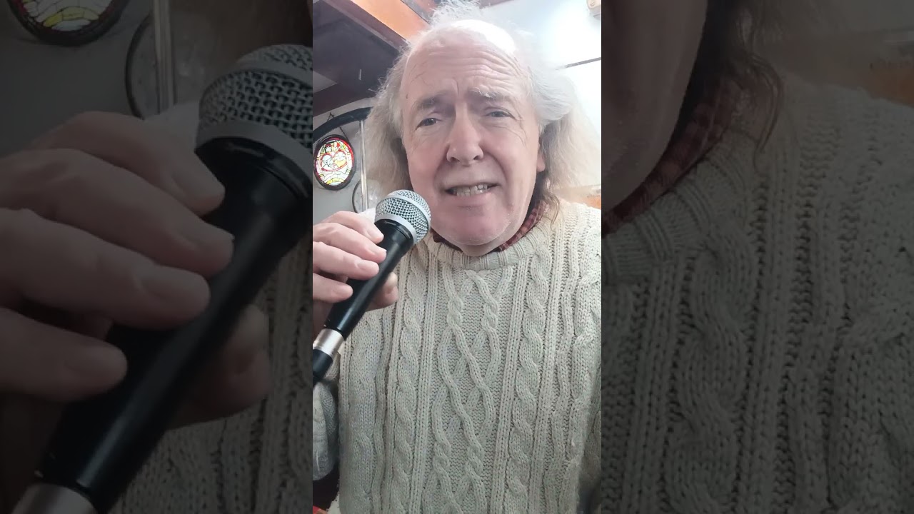 Serge Pavlov chante 