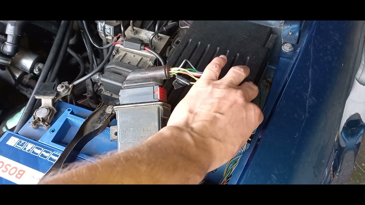 Bitron ,Przekaźnik- Moduł sterowania wentylator&oacute;w Peugeot 406 coupe (sterownik), gdzie jest schowany