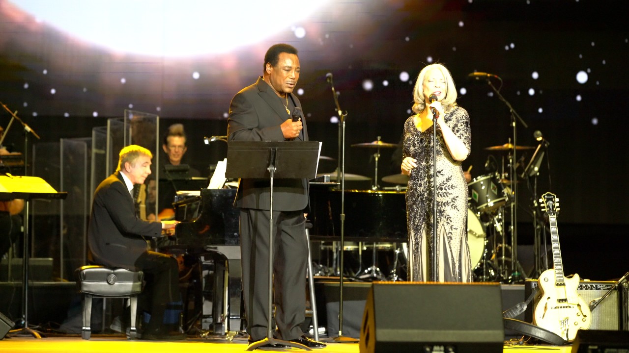 George Benson - Patti Austin - Moody's Mood - Scat Singing - Monster Products 2017 Concert