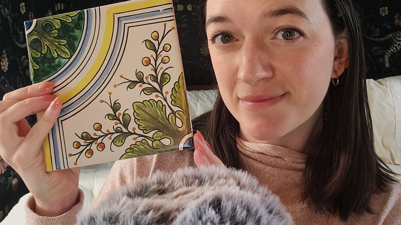 asmr 🖼️ soft spoken art tour 🖼️ tapping and tracing