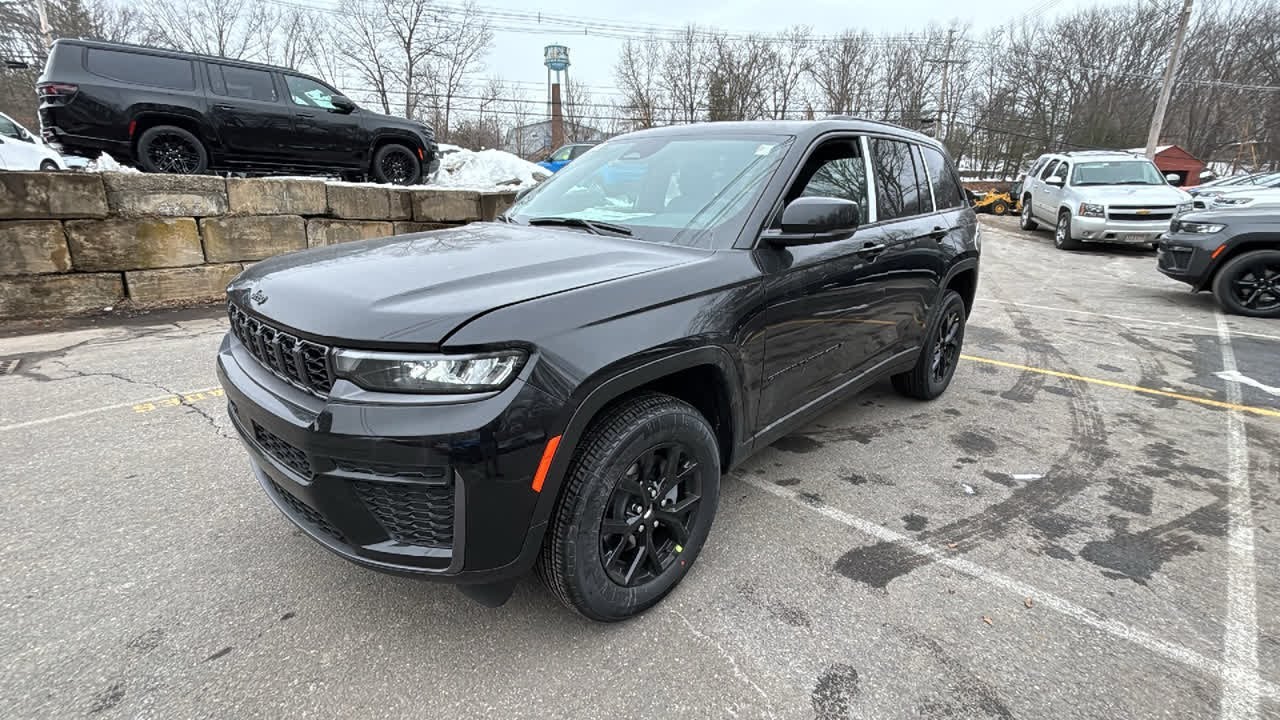 2026 Jeep Grand Cherokee Laredo Altitude Hudson, Natick, Worcester, Westboro, Lowell MA