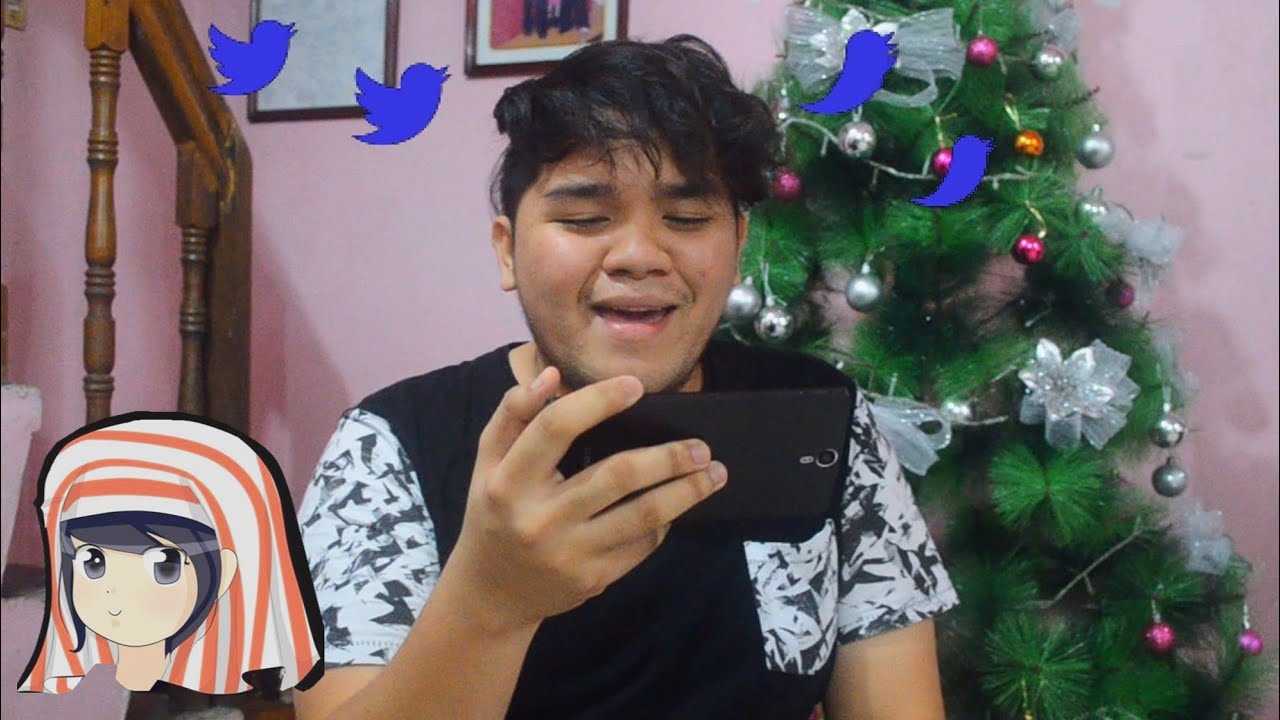 Lloyd Cafe Cadena Reads Mean Tweets