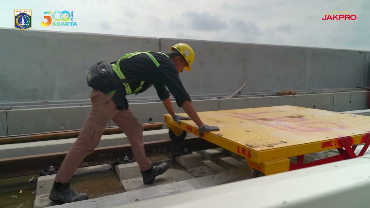 MANTAB! PROYEK LRT JAKARTA FASE 1B MAKIN KELIHATAN PROGRESNYA.