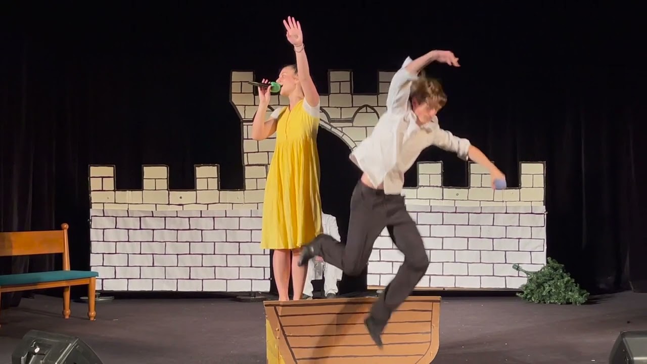 Šíleně smutná princezna (alternace B) | 31.5.2022 | Divadelní soubor GCL