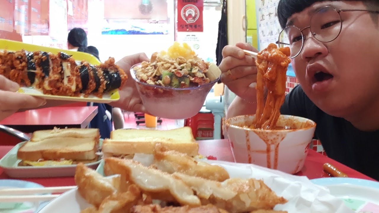 찾아가는 서비스 신전떡볶이 전메뉴 먹방.