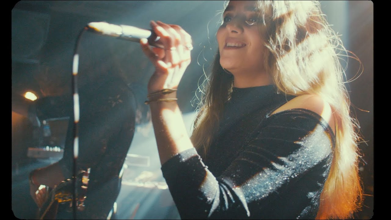 Hālley - Circles (Live @Bus Palladium)