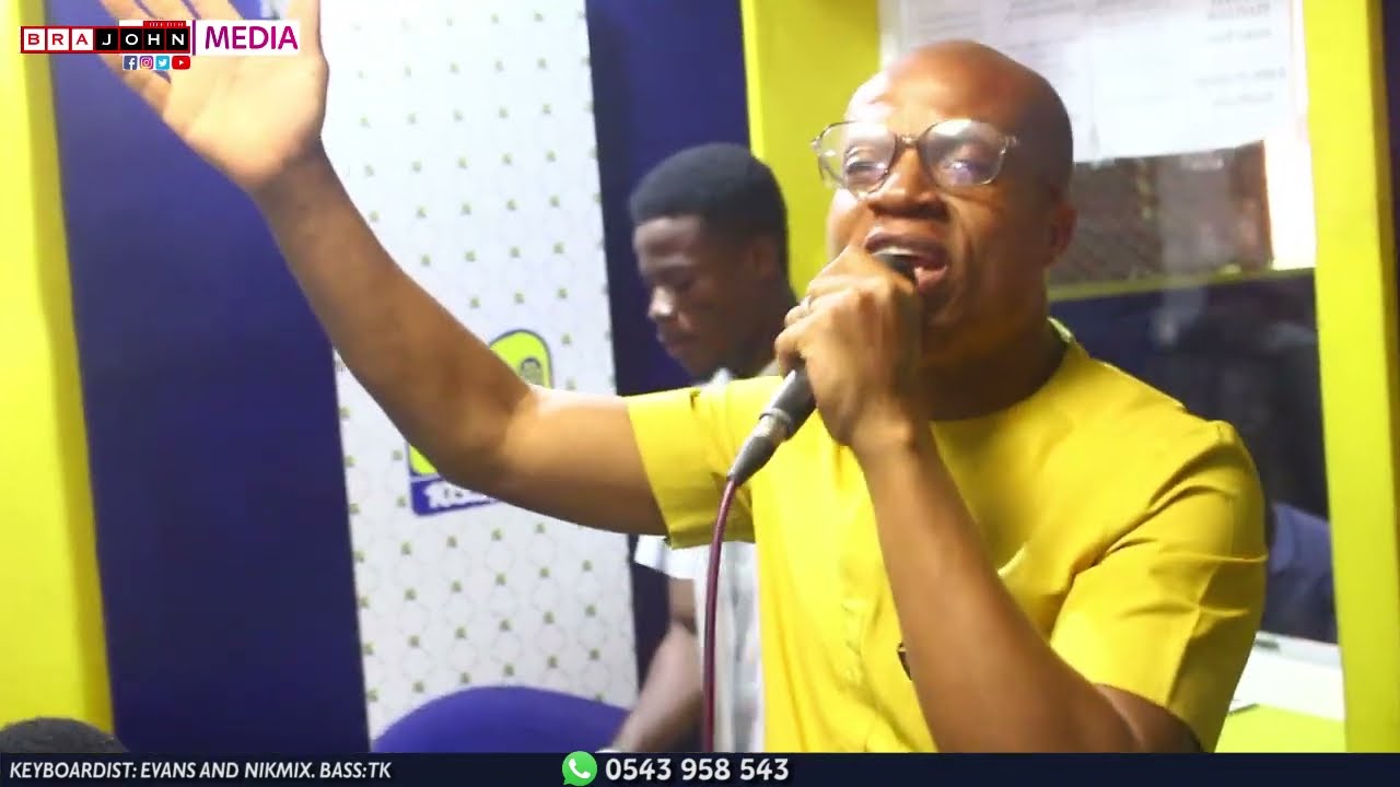 Powerful worship song led by Prophet Nana David 