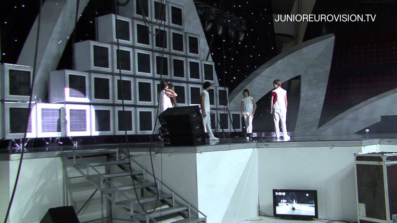 Katya Ryabova - Romeo & Juliet (Russia) - 2nd rehearsal Junior Eurovision Song Contest 2011