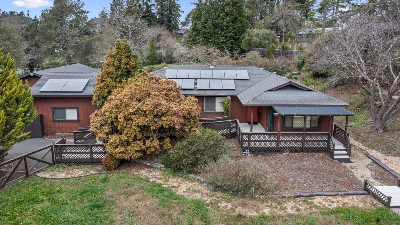 6363 Pond Hollow Rd, Sebastopol, CA