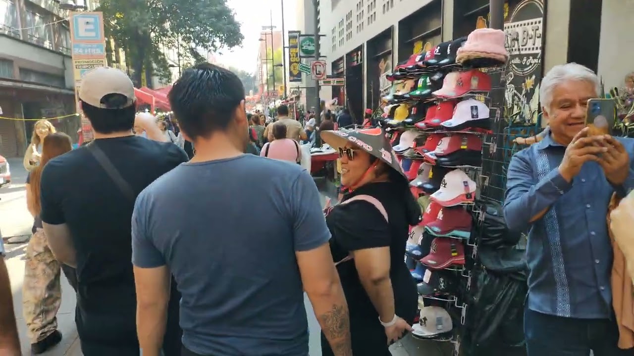Ambiente del Año nuevo Chino y actividades en Barrio Chino Cdmx Mexico Año del Caballo de Fuego