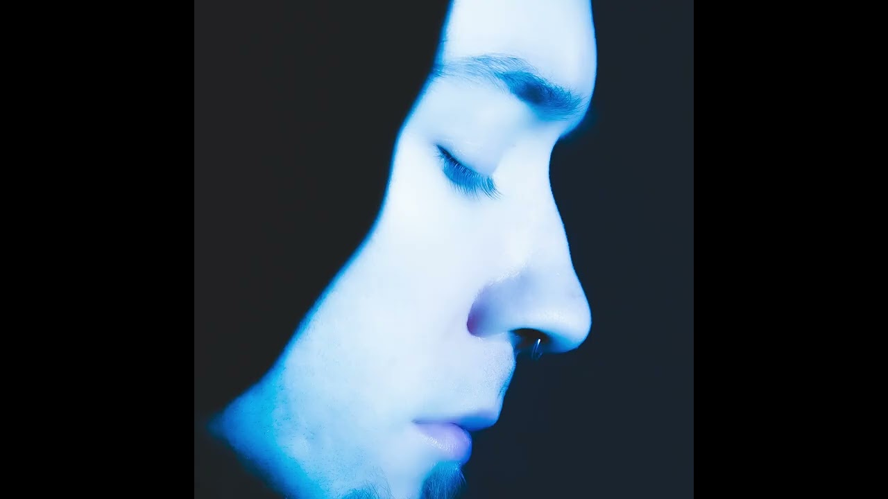 Au5 - Shadow Away (Official Audio)