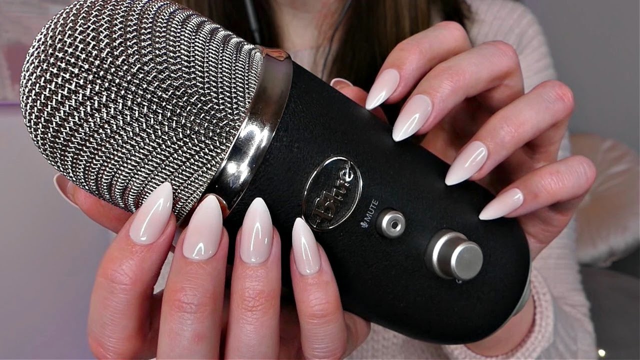 Mic Scratching, but I'm HOLDING the Mic [ASMR]