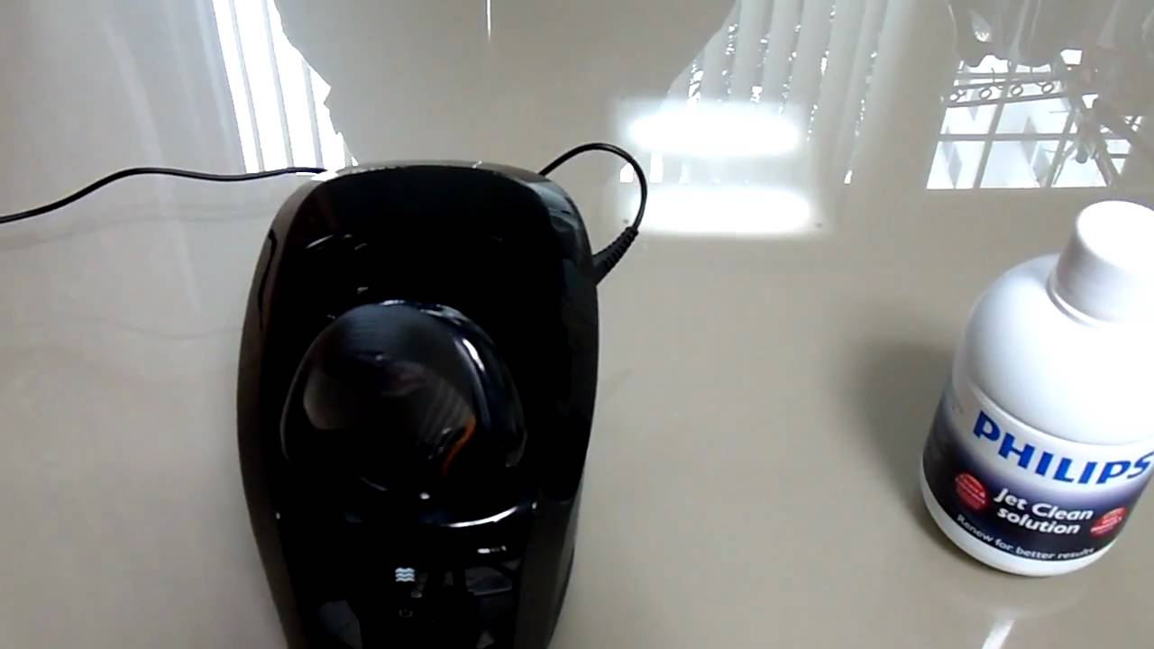 PHILIPS SensoTouch 2D RQ1160CC Jet Clean System