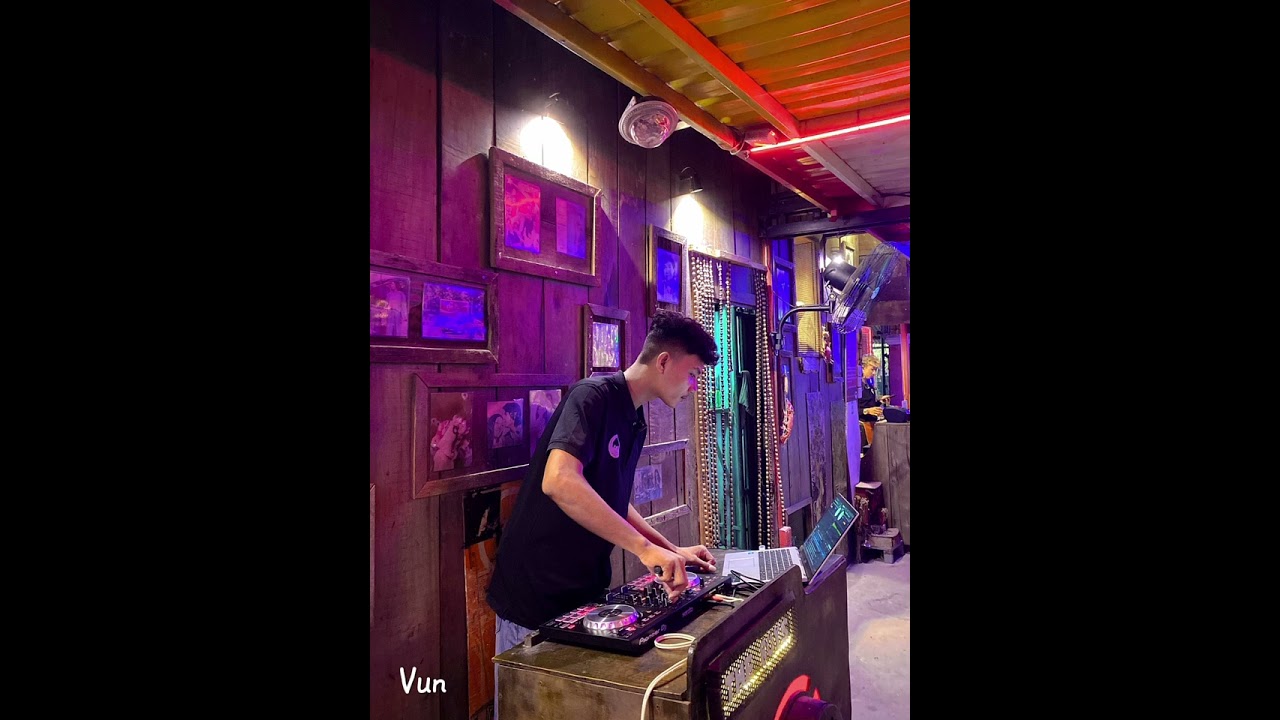 BONGMIT កូនប្រសាស្រី Remix ft ភ្លៀងធ្លាក់ក្នុងបេះដូង Nit panda & អូននឹក នឹកបង Dj S.o 👍🔜