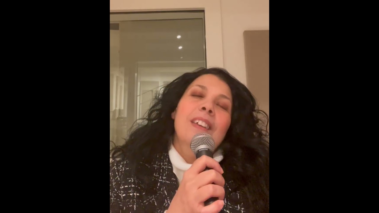 Έρωτας είναι θαρρώ cover Sofia Lazopoulou 