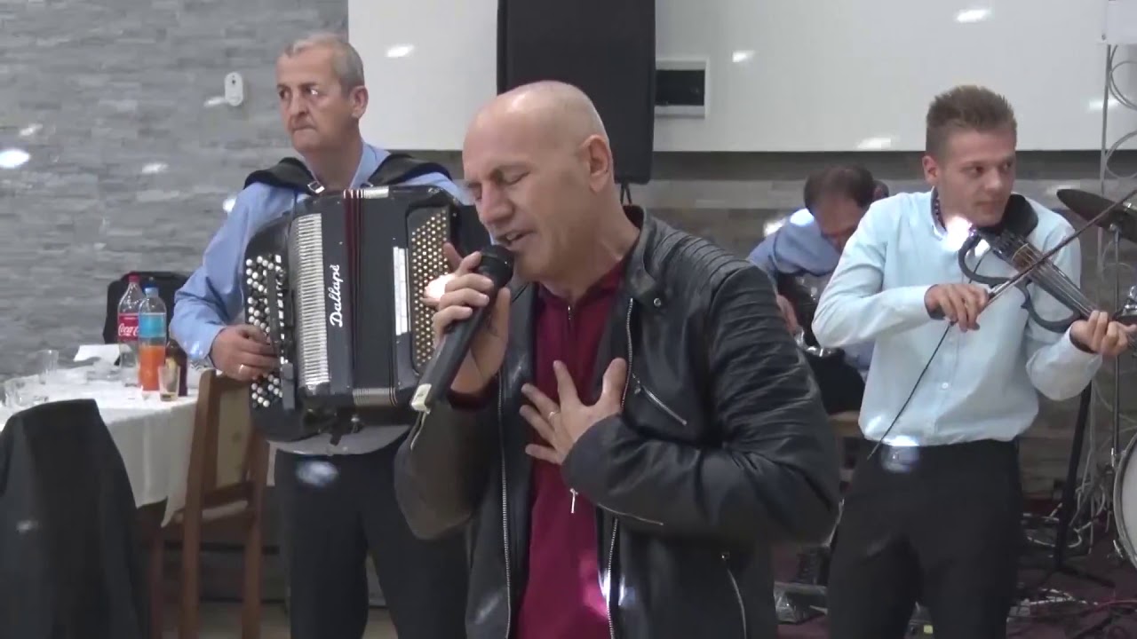 04 Velimir Bajagic Bajaga   Tuzna violina   Miholjsko leto 2017 Sabac