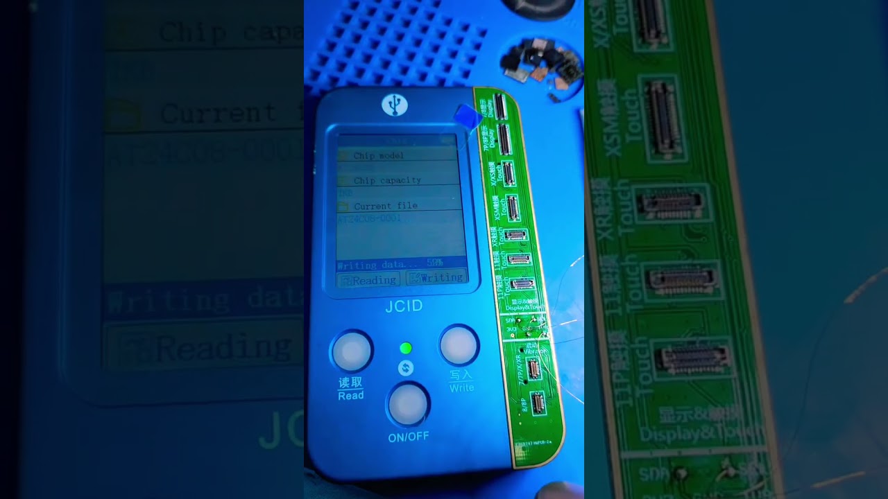 iPhone, EEPROM, data read and write 🔬🇵🇰📱￼￼