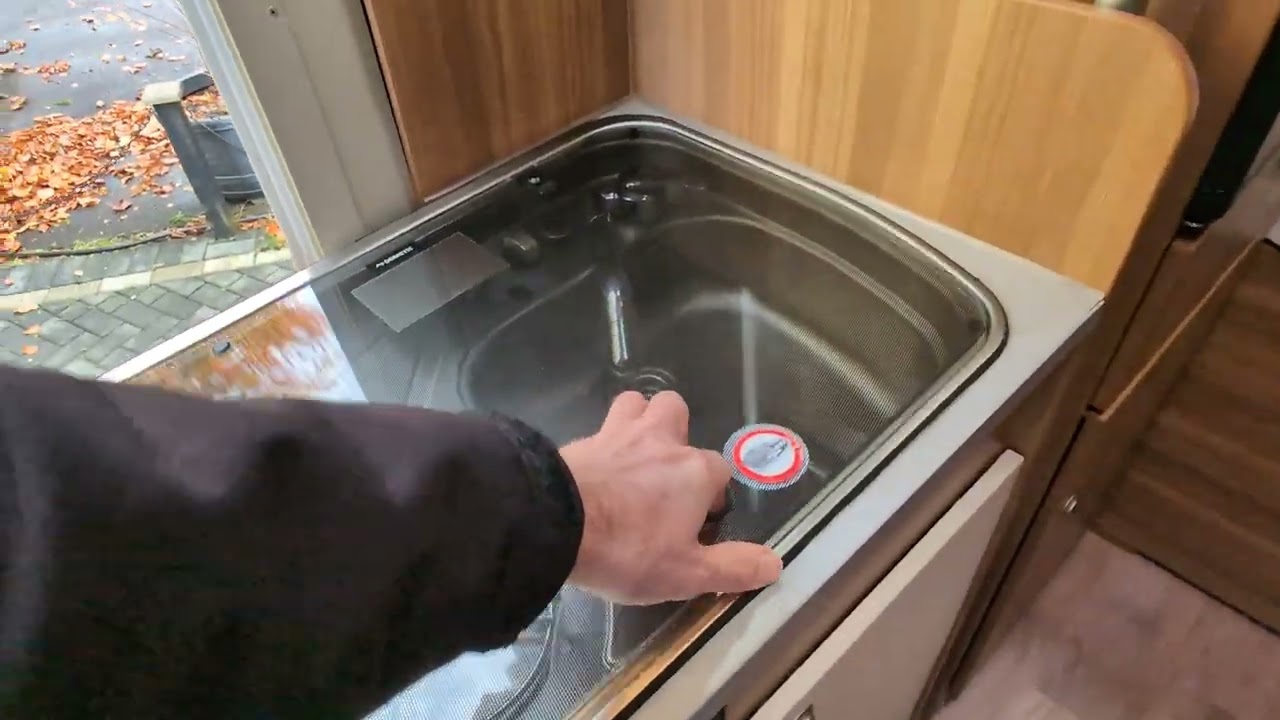Weinsberg Carabus 600 MQH Motorhome Tour