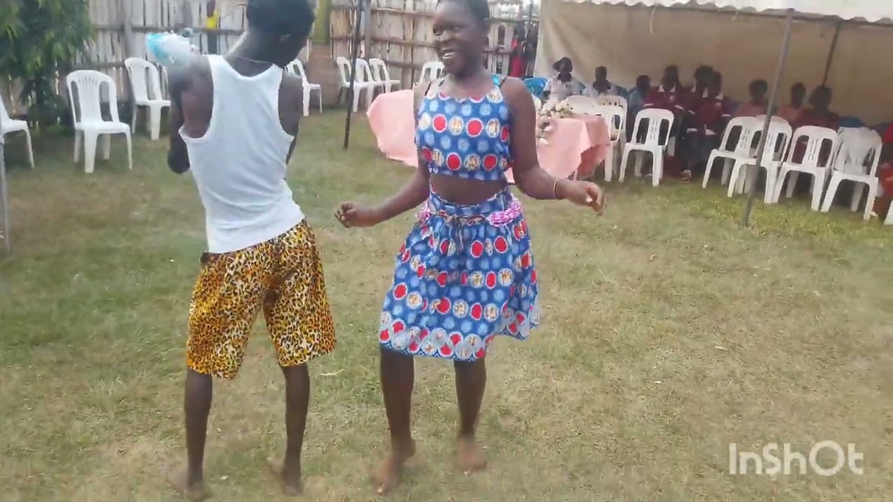 Acholi Traditional Dance lakubukubu by Ataba cultural dance group 