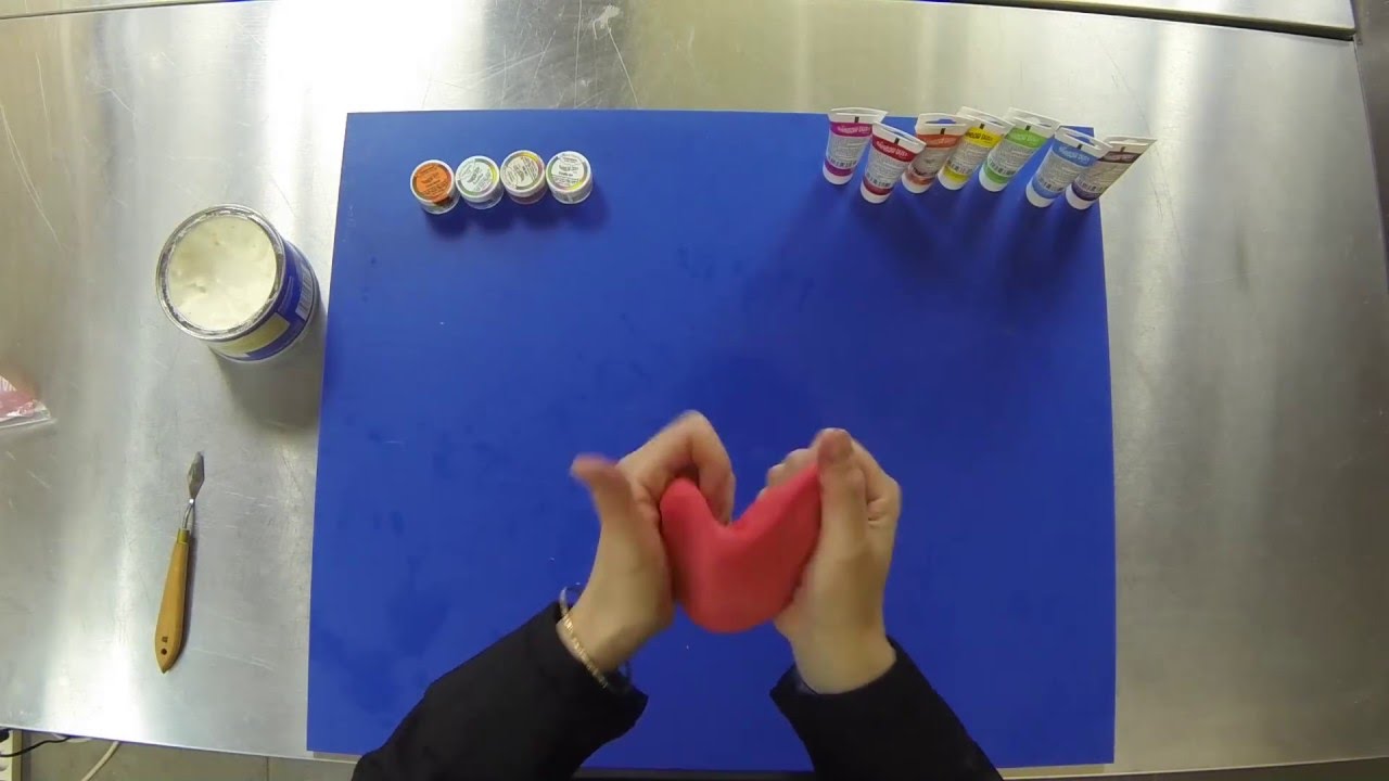 Comment colorer la pâte à sucre?