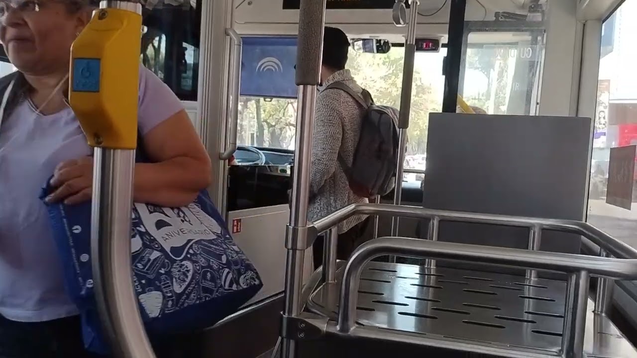 Trolebús trayecto Taxqueña a Rio Churubusco. CDMX.