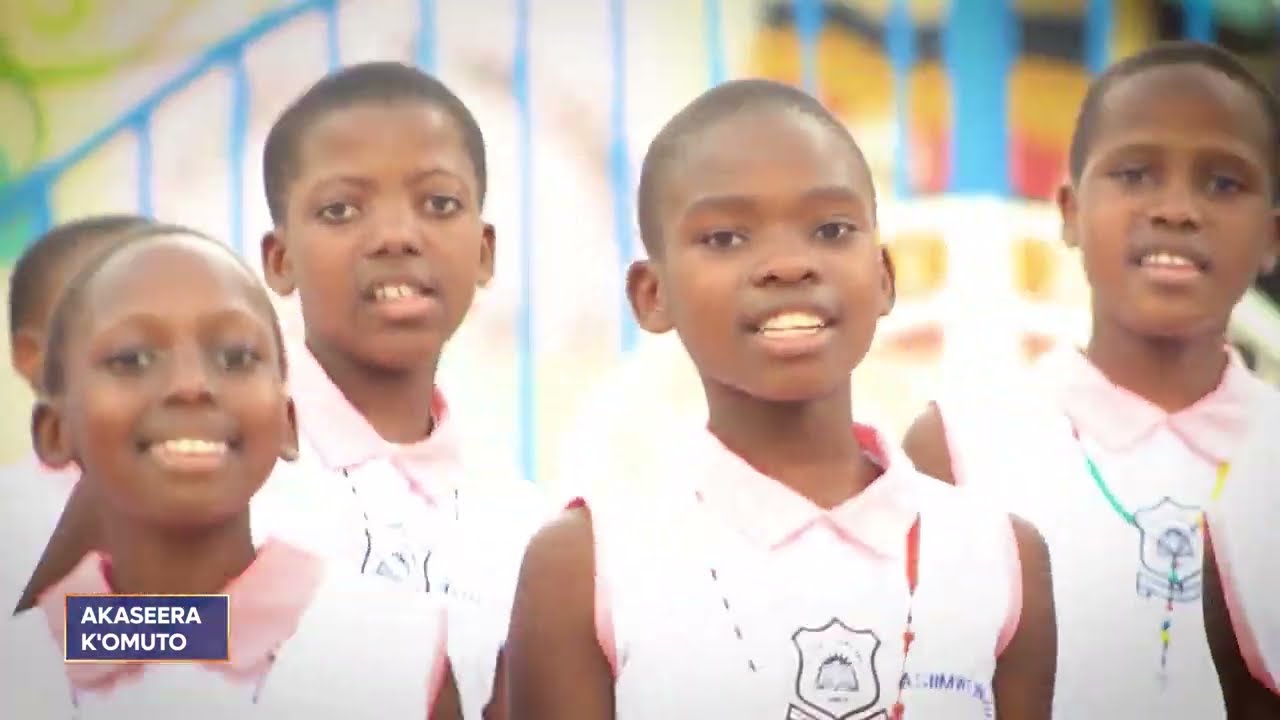 School music nonstop , entertaining the world