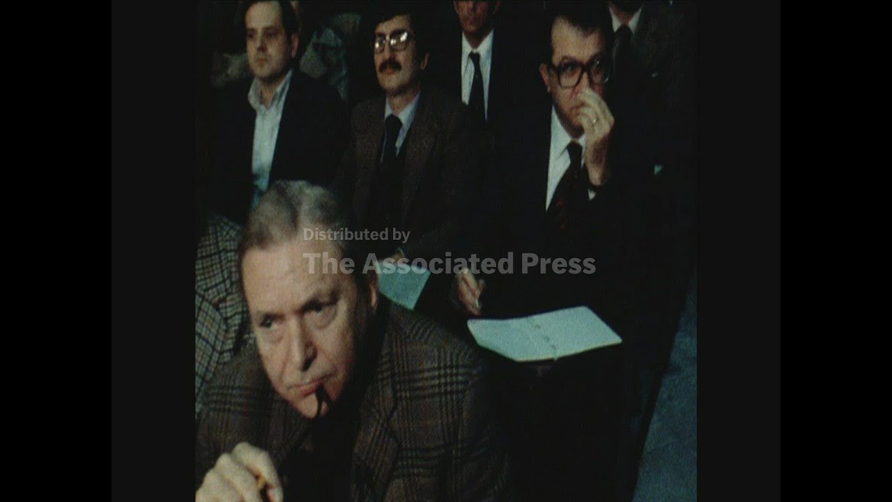 UPITN 22 12 78 MEETING IN THE PCI HEADQUARTERS WITH BERLINGUER