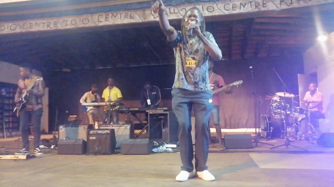 Playing Reggae Bass (Kenny Murabi) Live@ 2010 Centre - Oriel Rathogwa on Bass