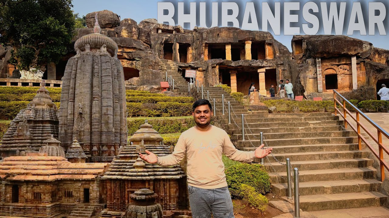 Bhubaneswar Tourist Places | Lingraj Temple Bhubaneswar Travel Vlog | Places To Visit In Bhubaneswar
