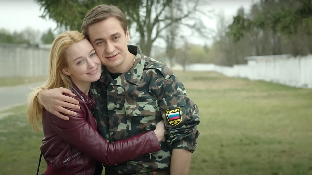 ЭТОЙ МОЛОДОЙ КРАСАВИЦЕЙ ЗАВИДОВАЛИ ВСЕ, А ОНА МЕЧТАЛА О ПРОСТОМ ЖЕНСКОМ СЧАСТЬЕ..