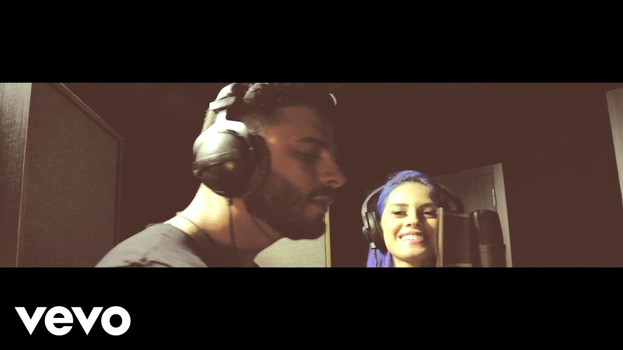 Rodrigo Marim - De Calcinha E Camiseta ft. Tati Zaqui