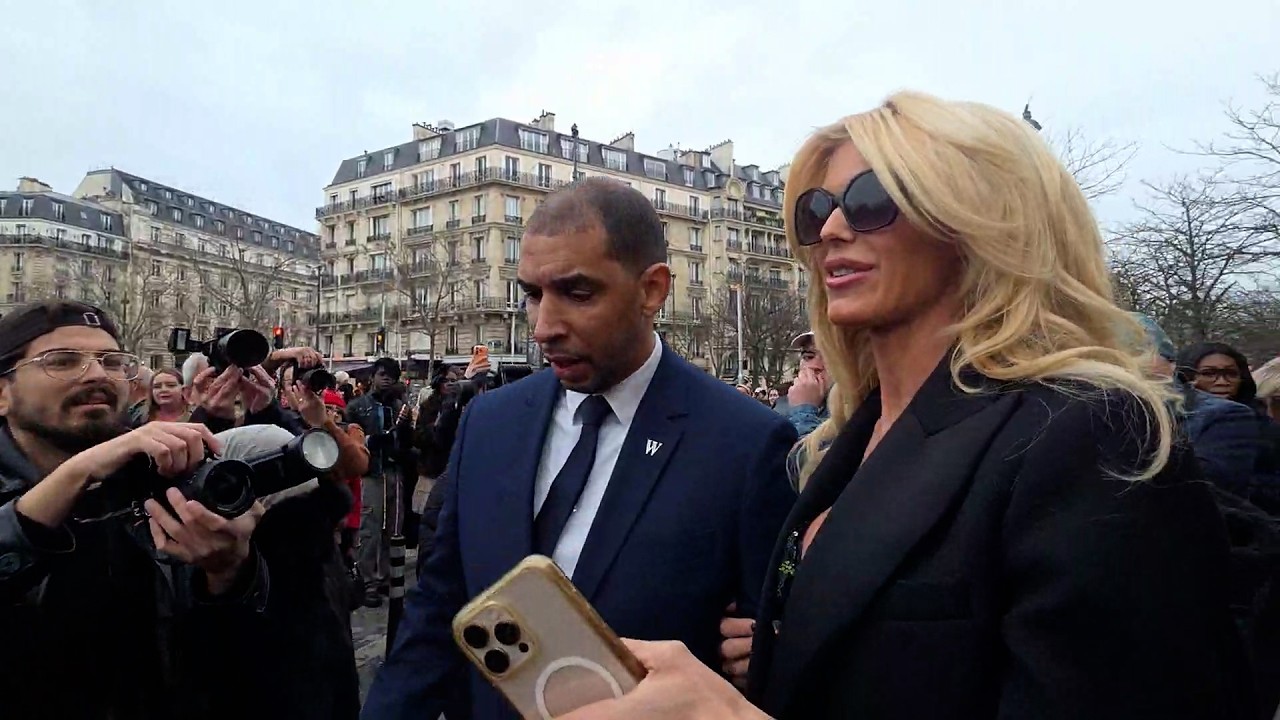 Défilé ELIE SAAB pour la fashion week et rencontres dans Paris