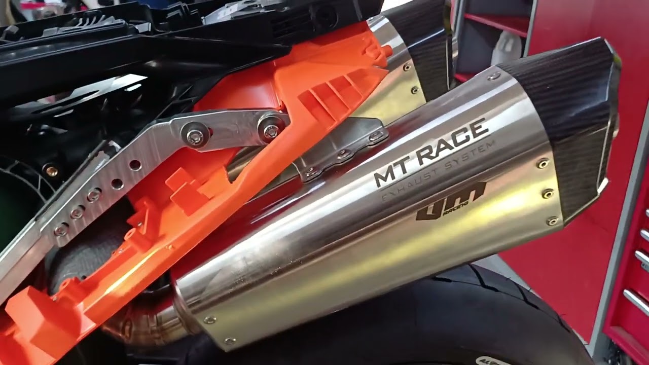 We fit a set of the new vm racing pipes to David Rusu's 2025 ktm smr450