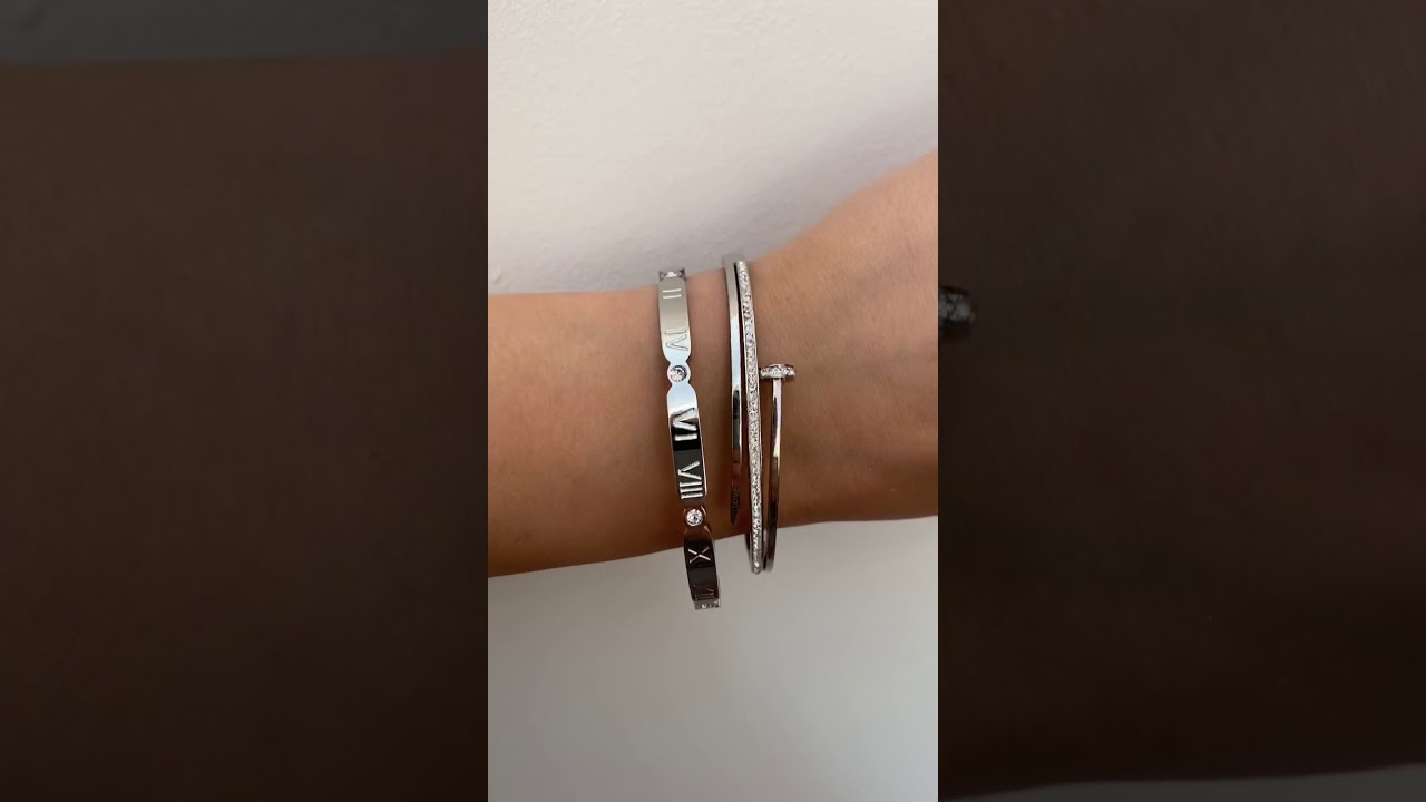 BALI BAE DIAMANT&Eacute; NAIL BRACELET & ROMAN NUMERAL STACKER COMBO