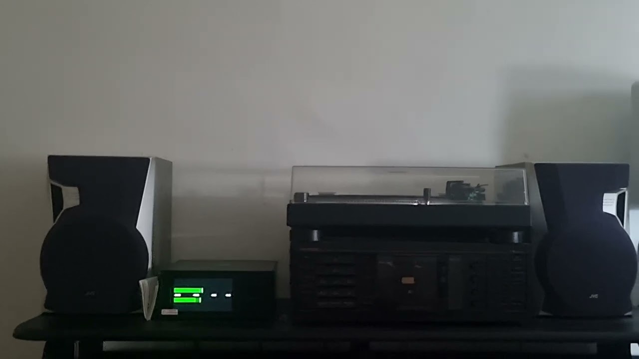 Nad C700 + altavoces JVC.