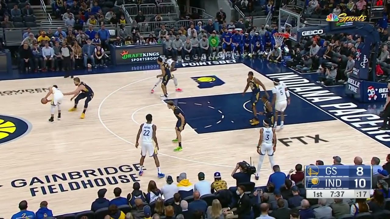 How Did Steph Curry Hit This Shot?!😲 Insane Trick Shot Layup!