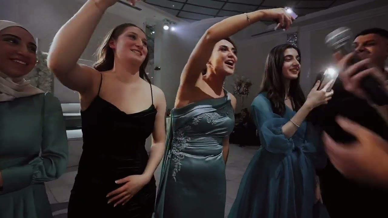 Grup Class Hollanda-HAYDİ SÖYLE❤️