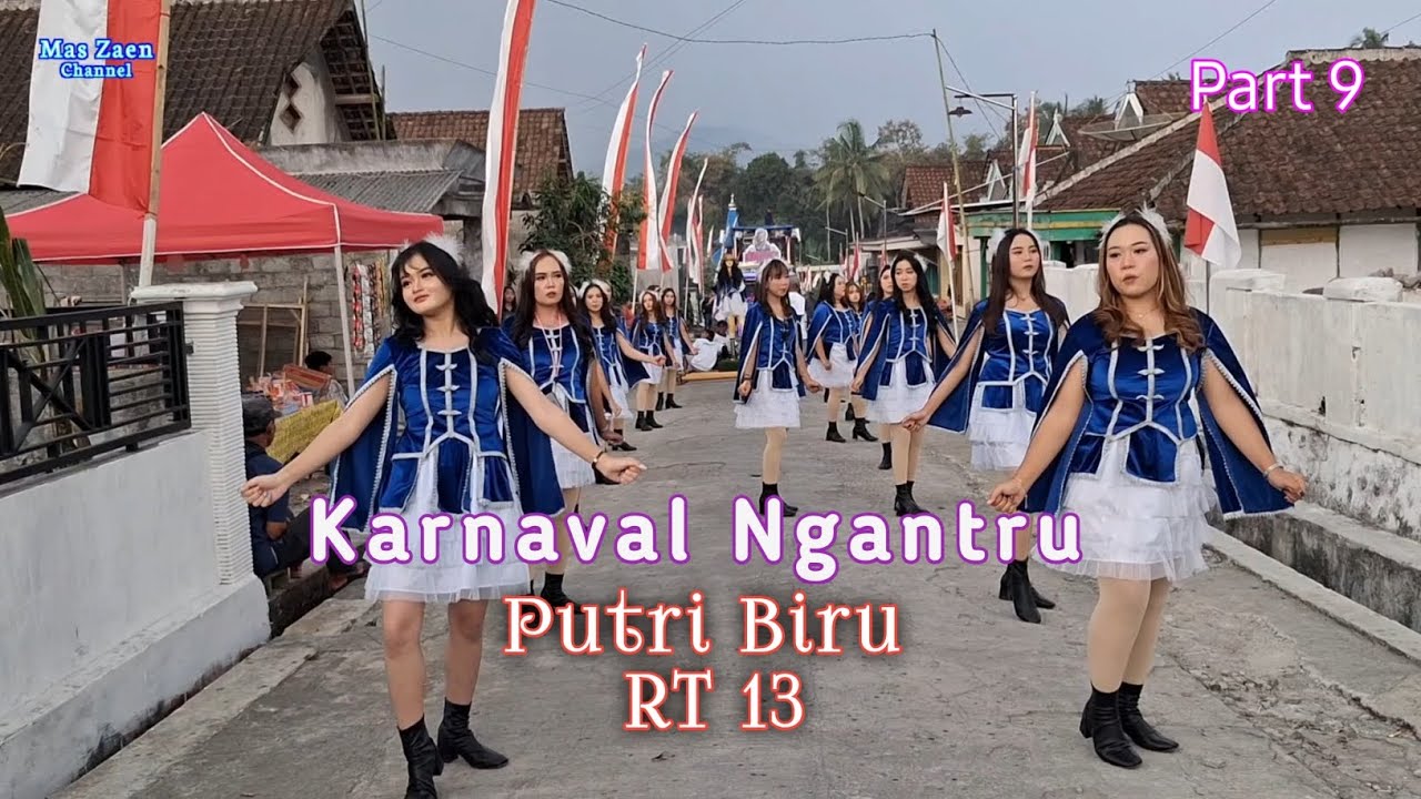 Putri Biru di Karnaval Ngantru ( 9 ).
