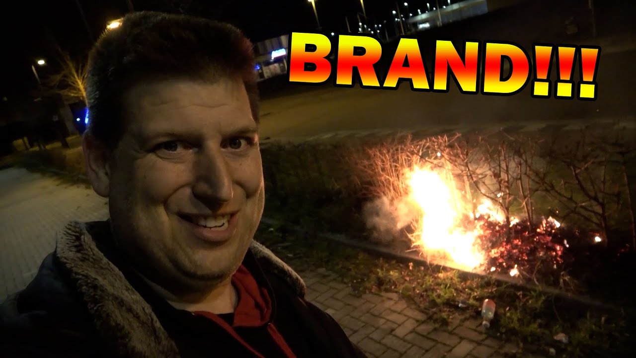 DE BRANDWEER KOMT!!! (5/9)