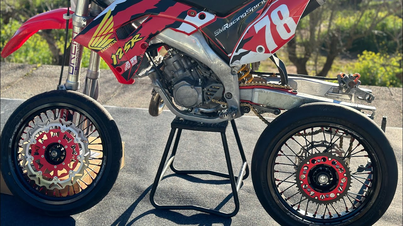 Tutorial de como montar un kit supermotard a tu moto de off-road
